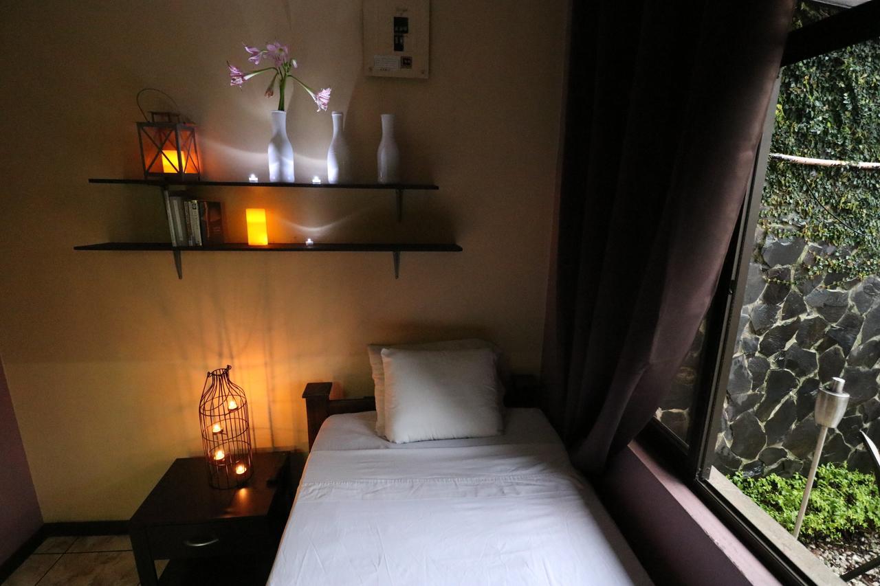 Hotel Casa Aura Cartago Zewnętrze zdjęcie